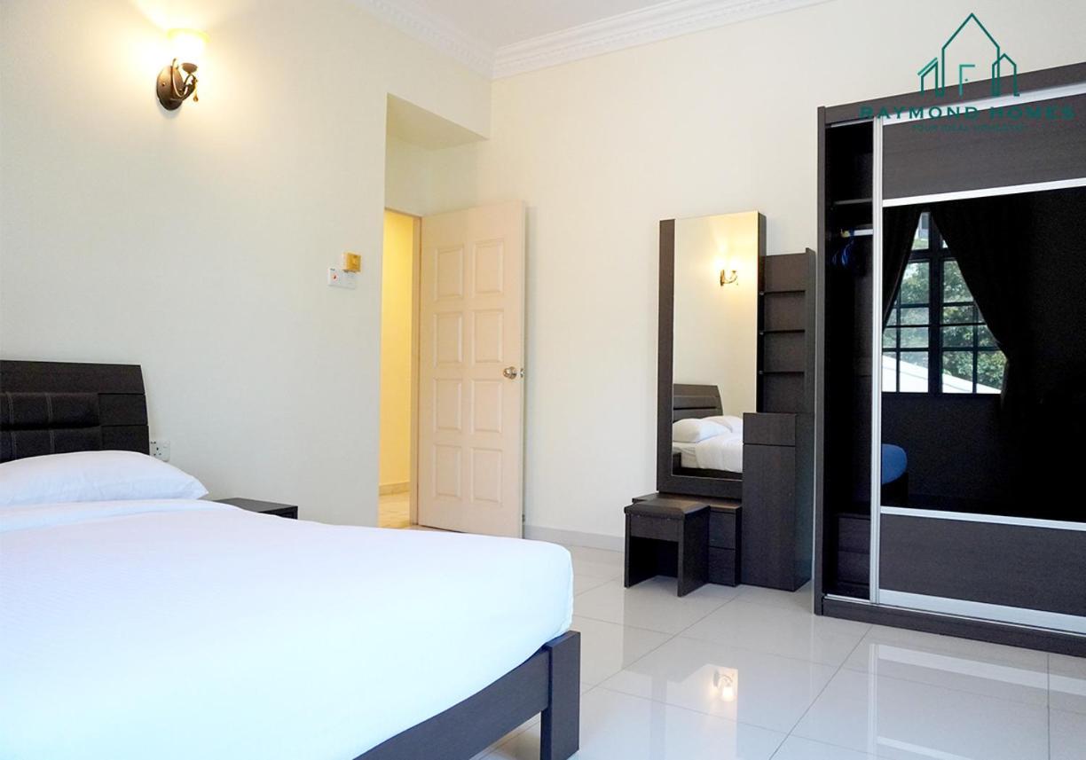 99 Kelawei Apartment George Town Exterior photo
