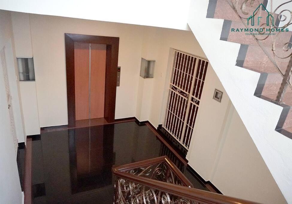 99 Kelawei Apartment George Town Exterior photo