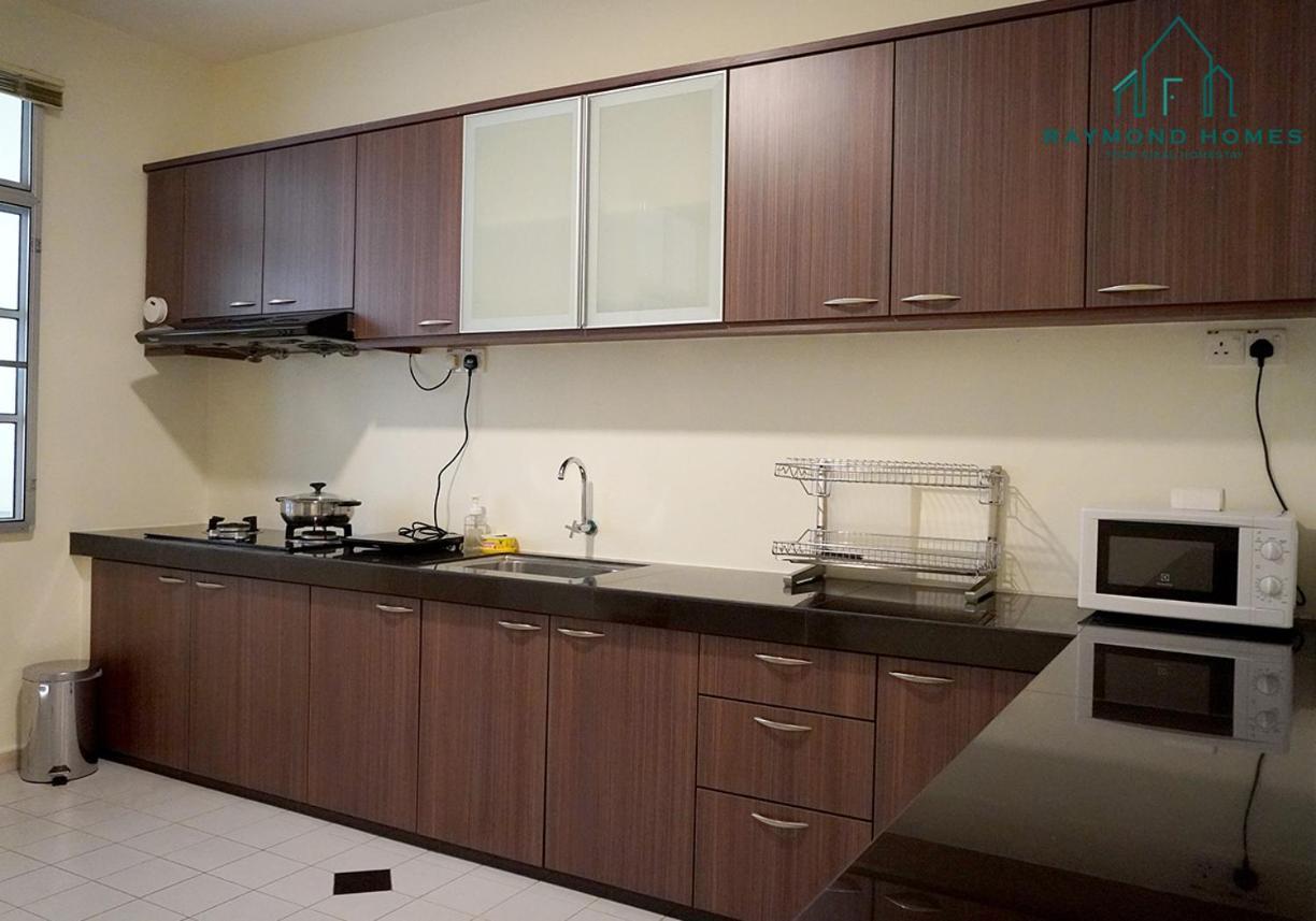 99 Kelawei Apartment George Town Exterior photo