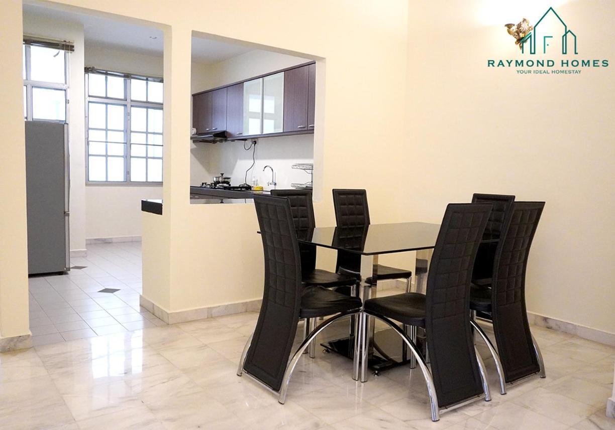 99 Kelawei Apartment George Town Exterior photo