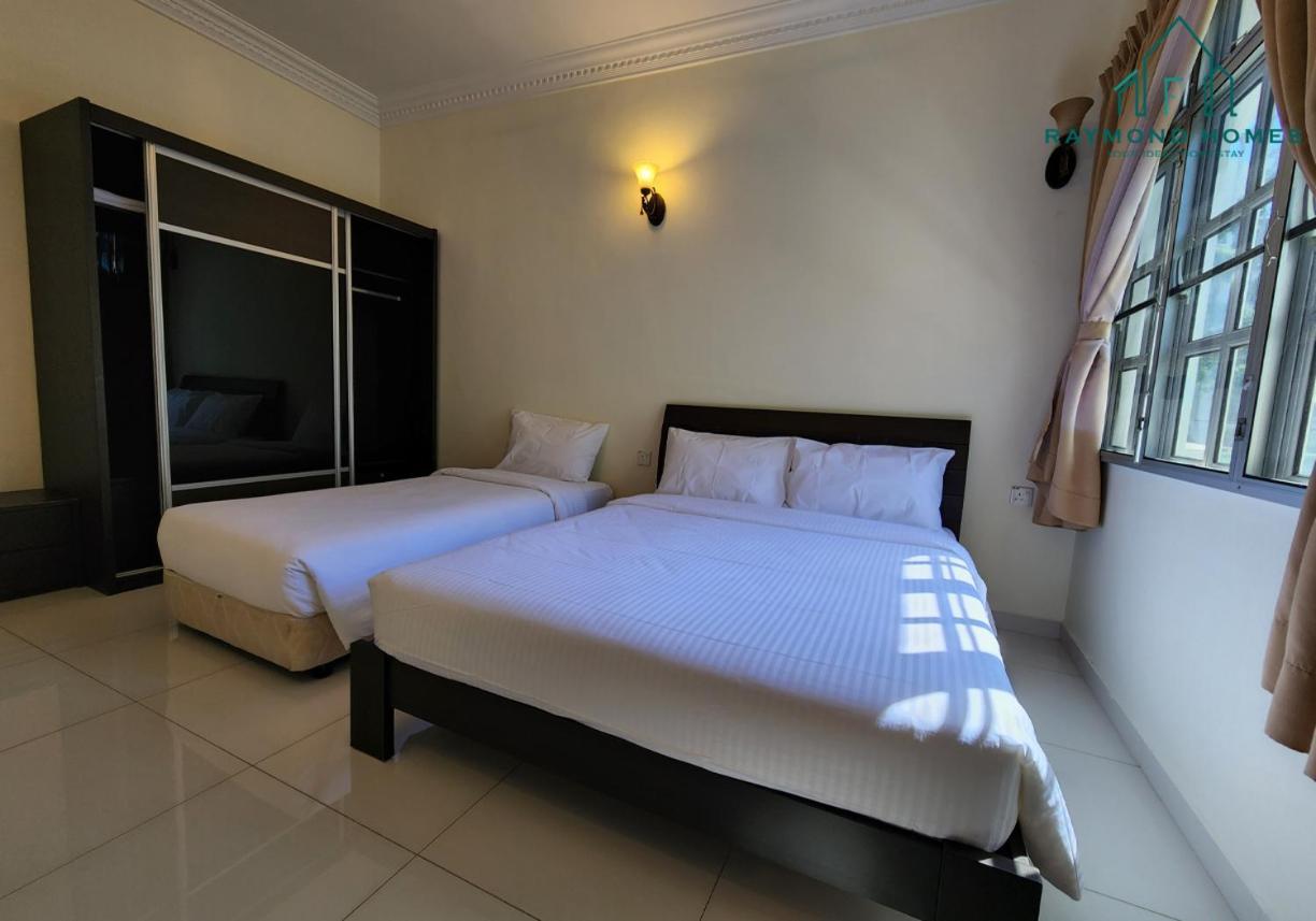 99 Kelawei Apartment George Town Exterior photo